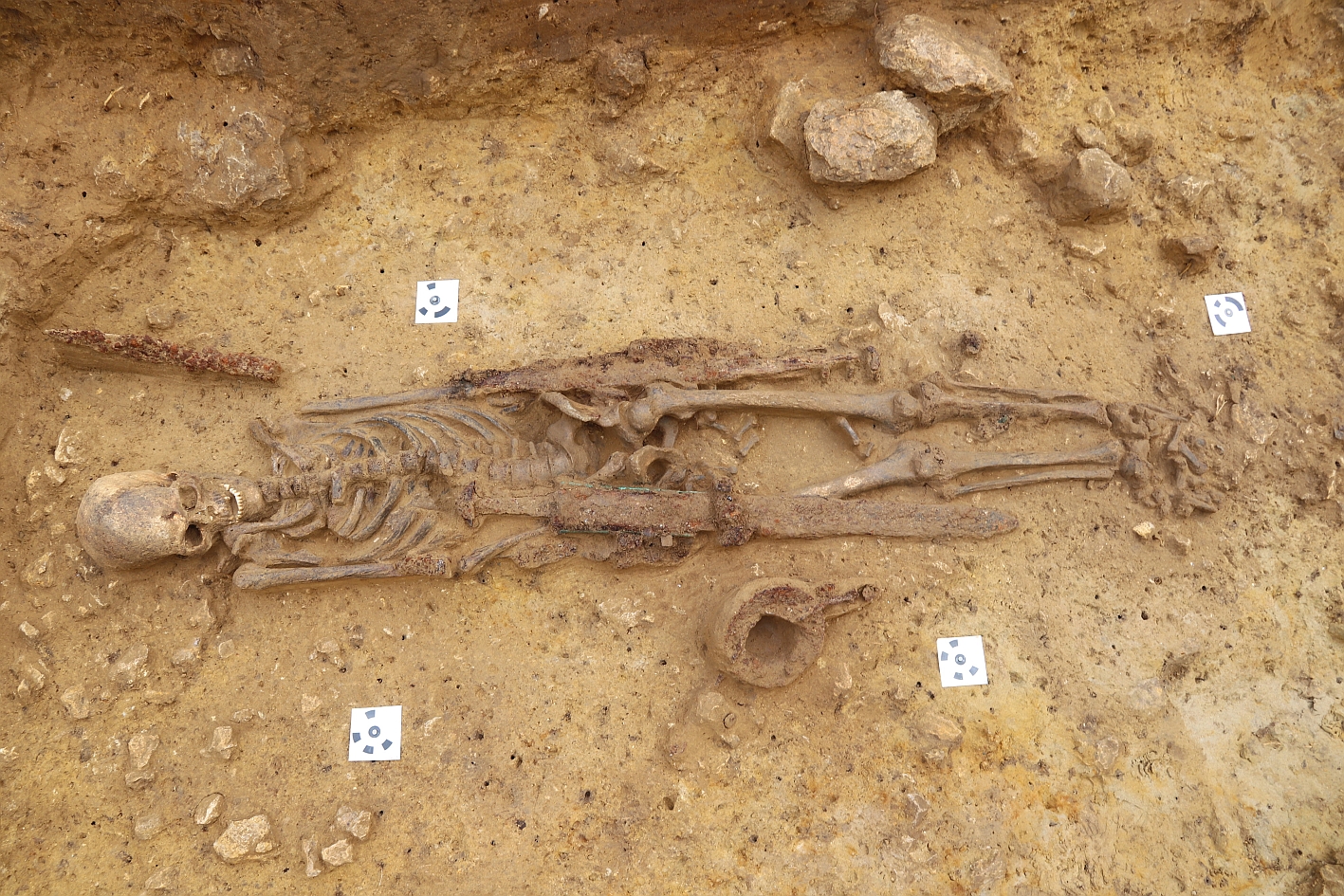 Archaeologists find 1,300-year-old grave of Frankish warrior with "full field"